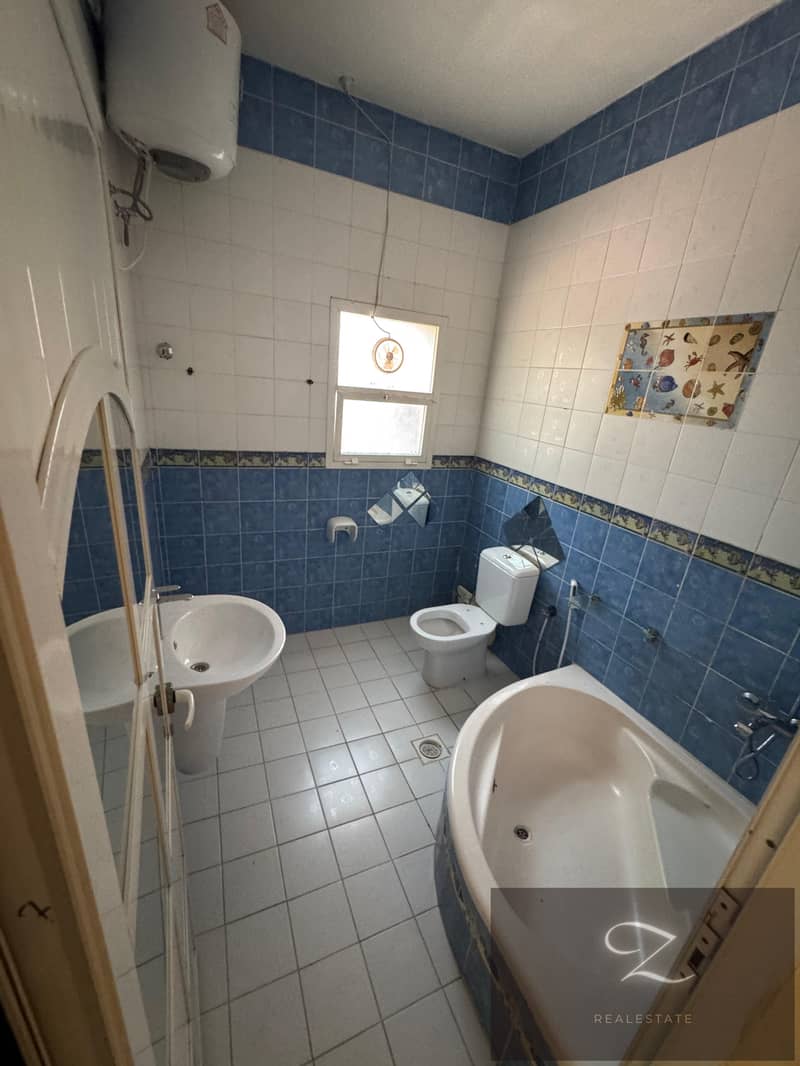 10 3e193fb7-bea8-4932-b313-457e003e71e2. jpg