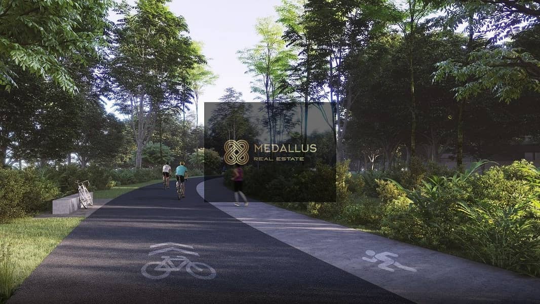 12 thumbnail_Woodland-cycling-and-j. jpg