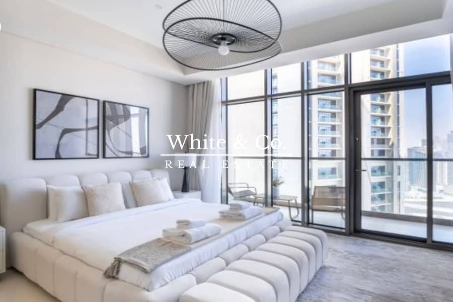 Sleek Studio | High Floor | Canal View