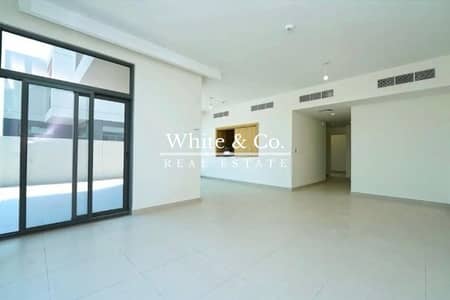 3 Bedroom Villa for Rent in Dubai South, Dubai - Rooftop Terrace | Single Row | 6 Cheques