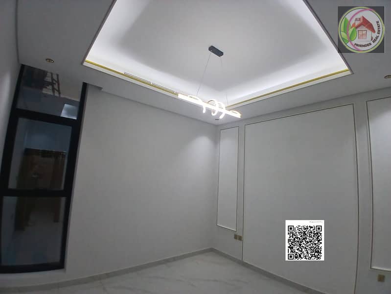 12 0edb893c-5d81-4e69-9f4e-857f1e69e55d. jpg