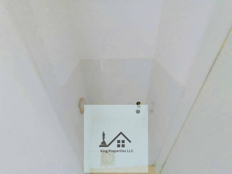 9 bd3c1dab-ab5c-4bcb-afb2-6abff15e5973. jpg