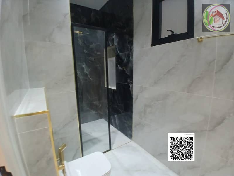 12 6c4ecd55-3cd3-4ad5-a4b2-948767f7eb89. jpg