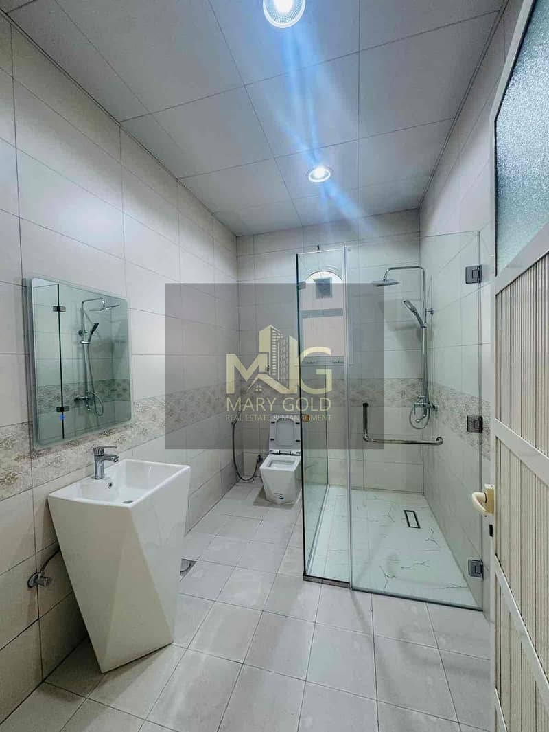 17 0dff3d58-b373-47bf-b9e1-f631416340fd. jpg
