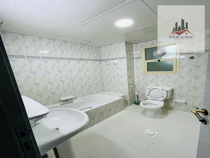 14 bca39b12-9f0f-41cd-9eb4-37dd8a849cbd. jpg