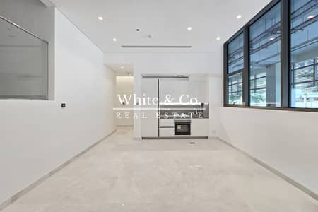 1 Bedroom Flat for Sale in Business Bay, Dubai - High End Finishing |Spacious | Vacant Now