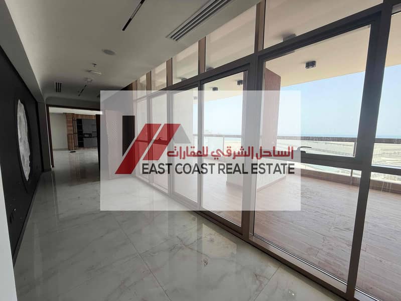18 3300bf51-7d98-4155-9972-9878cb743ffe. jpg