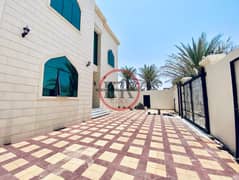 جديد تمامًا | تصميم أنيق | 5 غرف نوم