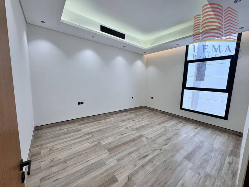 29 ba06da3d-9fca-42bc-b3ae-f6ac0b0cad89. jpg