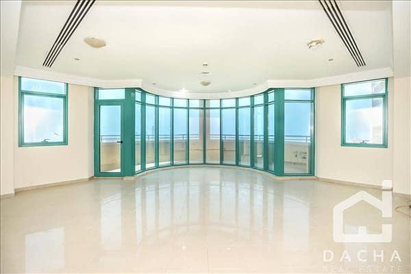 Large 3 Bed / High Floor / Sea View