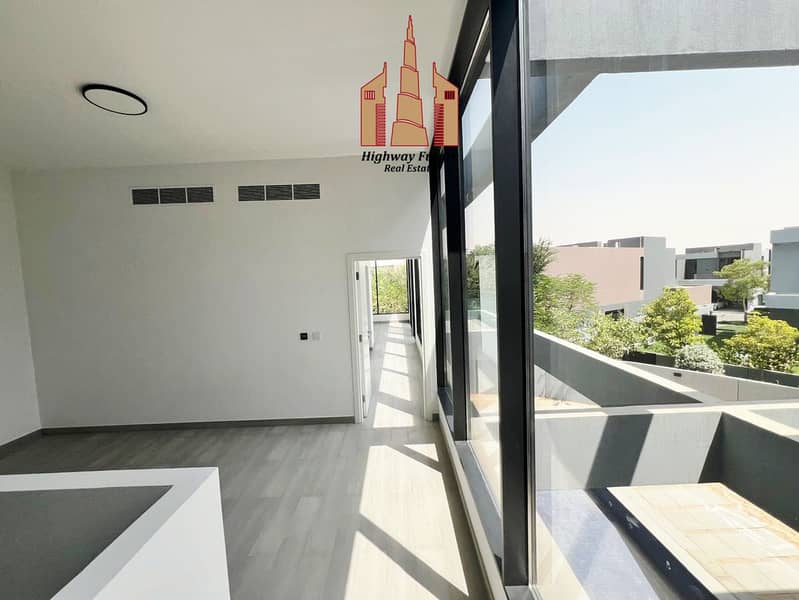 20 1000698144. jpg