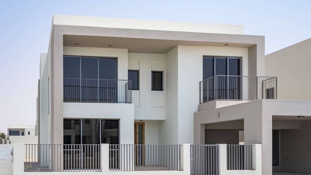 Luxury 5 Bedroom Villa on A Large Plot in Sidra Phase 1