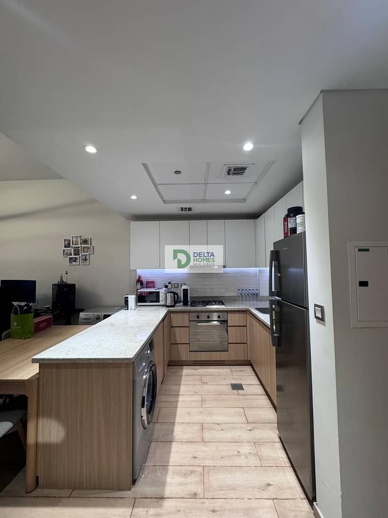 5 kitchen. jpg