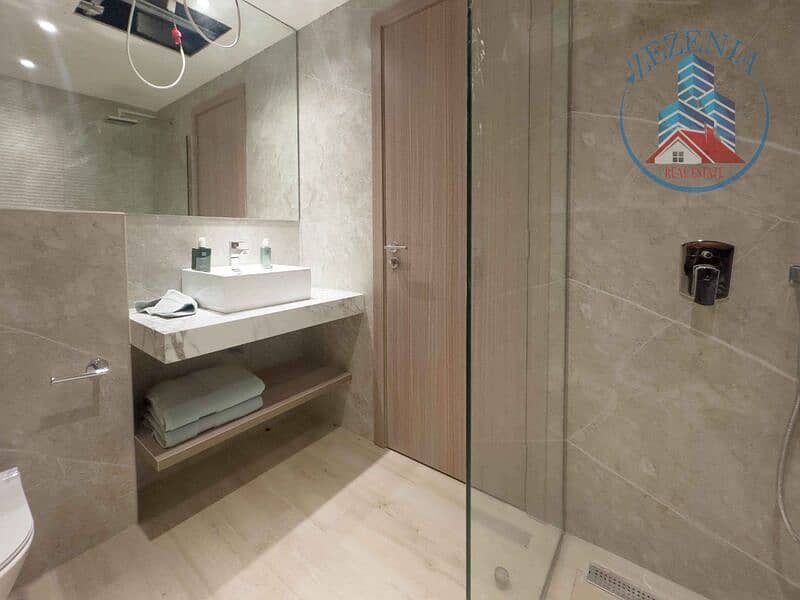 7 Bathroom 1. jpg