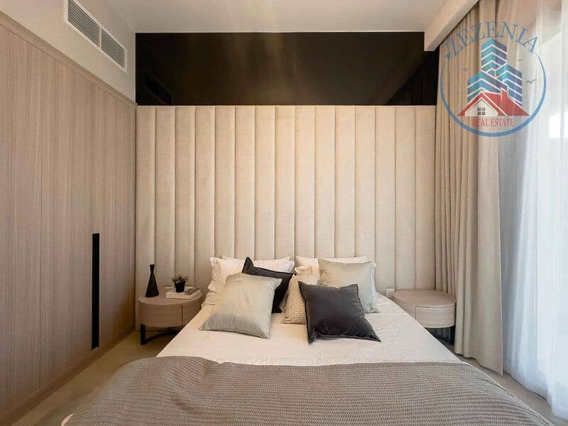 12 bedroom. jpg
