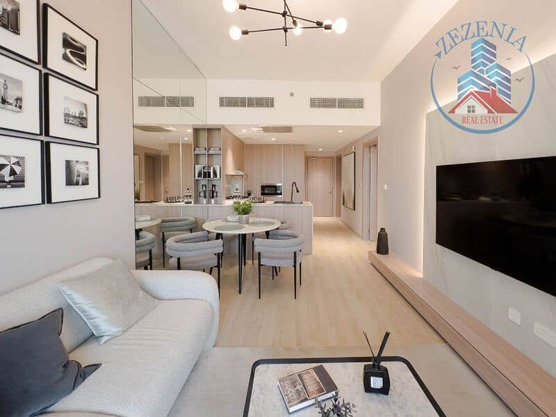 19 living area 2. jpg