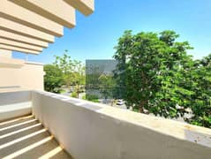 LOW RISE BUILDING | GREEN COMMUNITY l PETS ALLOWED