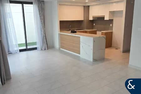 4 Bedroom Villa for Rent in Dubailand, Dubai - Vacant | Pool & Park| Landscaped | 4 Beds