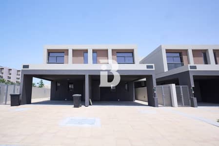 3 Bedroom Townhouse for Sale in Dubai South, Dubai - Multiple Units| Vastu layout| Single row