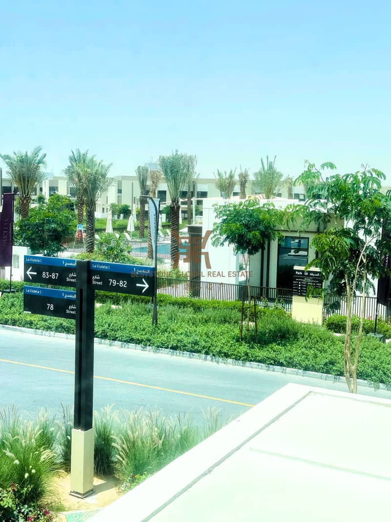 Facing Pool Park. jpg Facing Pool Park. jpg