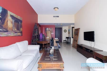 2 Bedroom Flat for Sale in Al Hamra Village, Ras Al Khaimah - Two Bedroom Apartment for Sale Al Hamra Village - Golf Course View