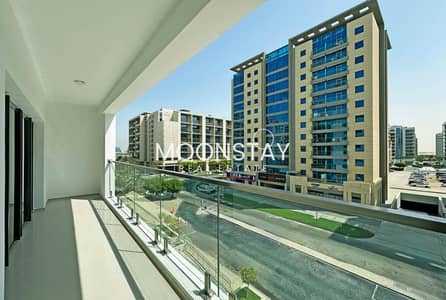 2 Bedroom Apartment for Rent in Al Raha Beach, Abu Dhabi - Road View | Modern Living | Ready To Move