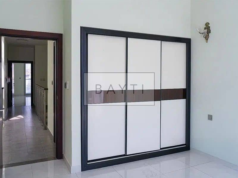 7 7db7d1f2-fbad-42a7-8c6f-5ccee347591a. jpg