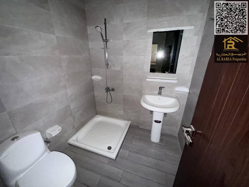10 e43774ef-e386-41e1-baac-afd6f738f25f. jpg