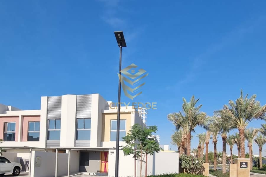 تاون هاوس في الياسمين،الزاهية،مويلح 3 غرف 2700000 درهم - 11930996 تاون هاوس في الياسمين،الزاهية،مويلح 3 غرف 2700000 درهم - 11930996