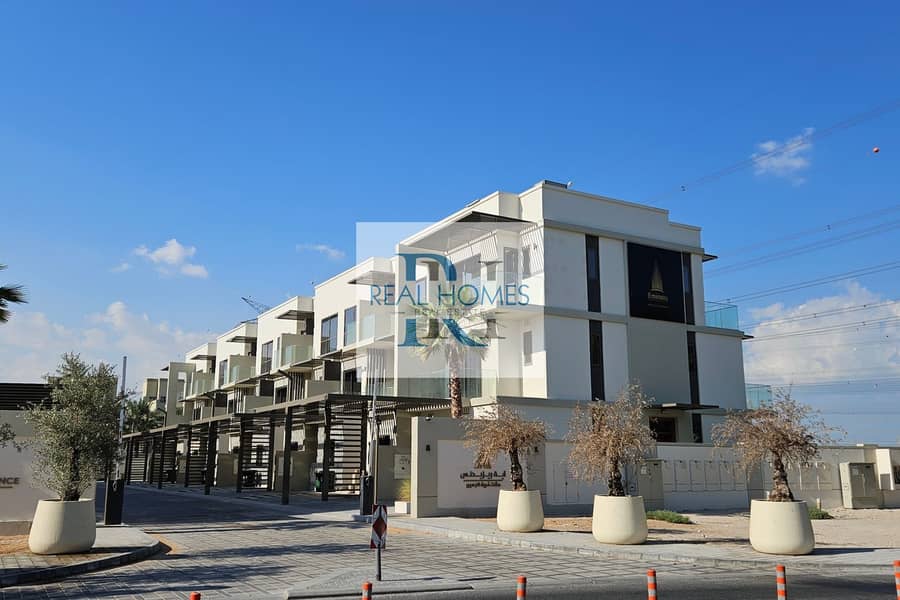 2 aya-residence-jvt_T35Uf_xl. jpg
