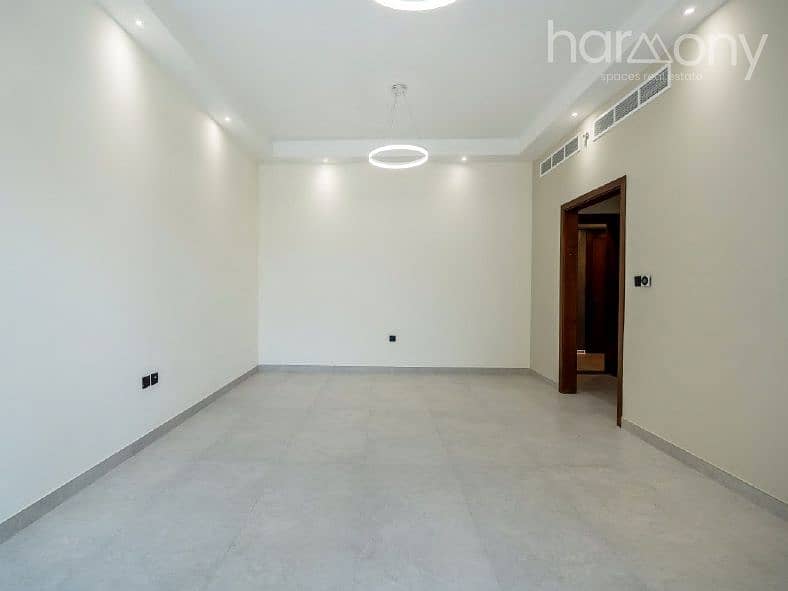 4 House pics_page-0004. jpg