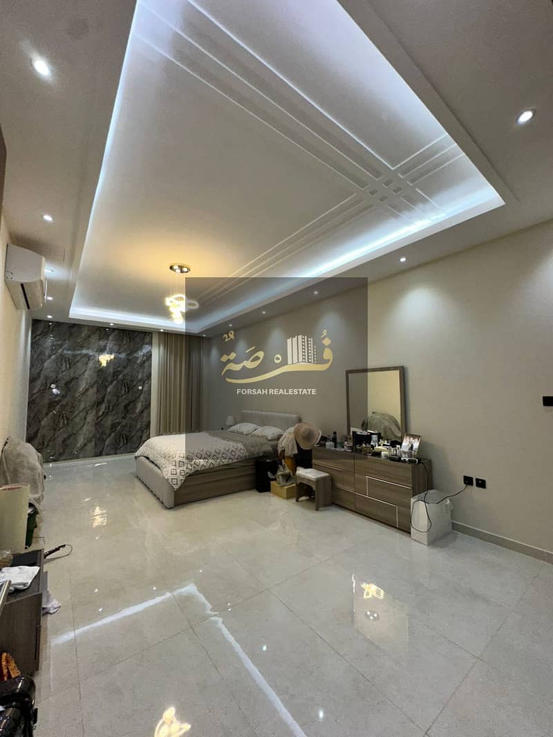 9 bcd84bf9-bb84-4efb-b40b-e7f1a52d15d0. jpg