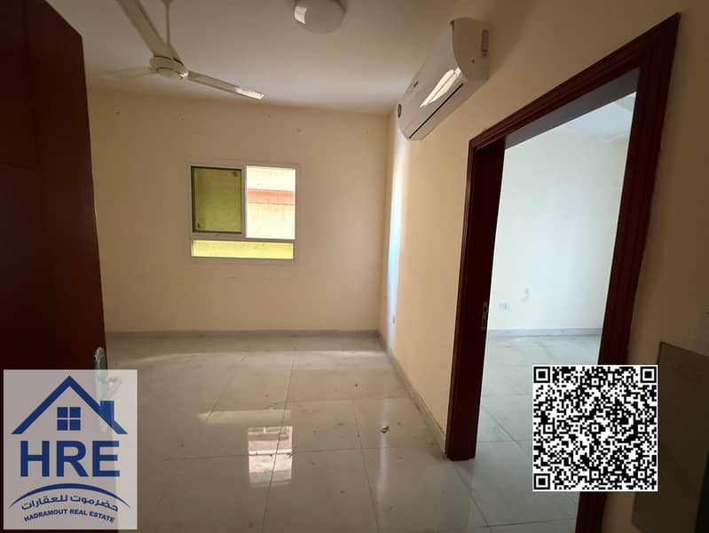 4 6c37bb81-1345-4509-af8e-bf5333ddc960. jpg
