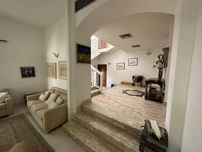 4 Bedroom Villa for Rent in Umm Suqeim, Dubai - 2. jpg