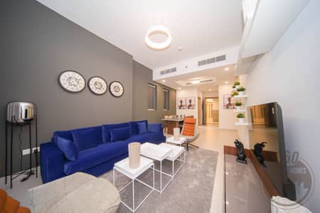 2 Bedroom Apartment for Rent in Business Bay, Dubai - Chic 2BR with Balcony & Rooftop Pool Featuring Burj Khalifa Views