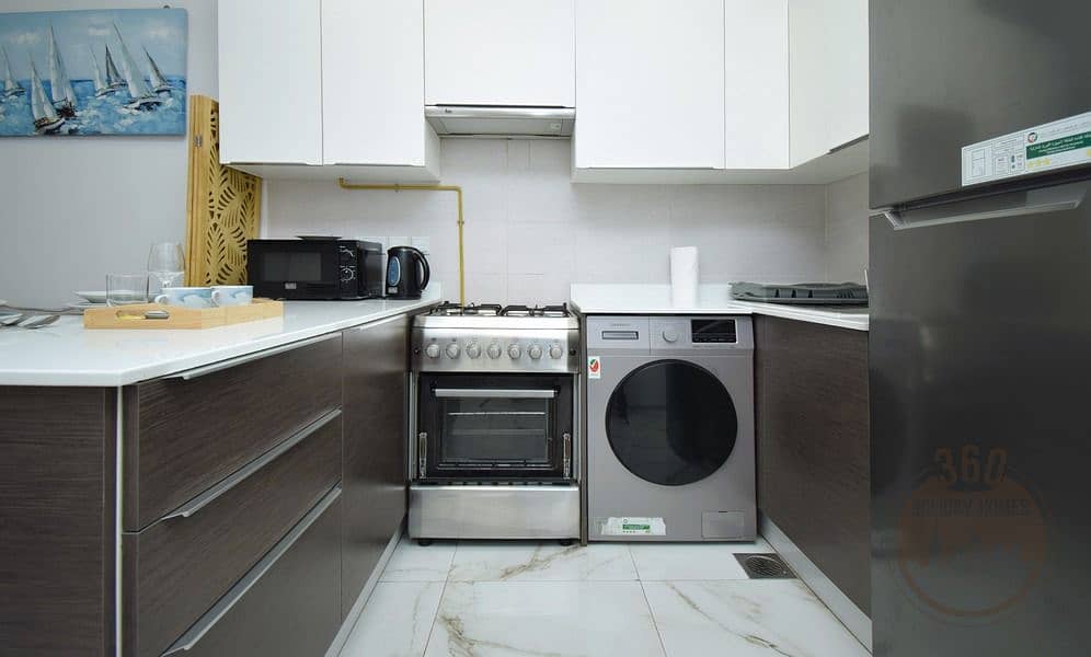 8 10KITCHENETTE. jpg