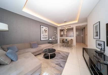 1 Bedroom Apartment for Rent in Business Bay, Dubai - living room. png