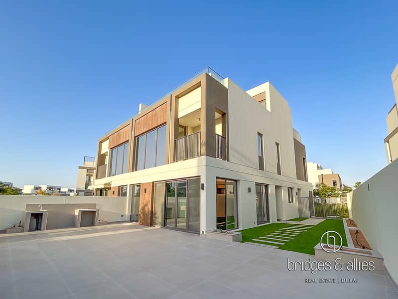 FULLY UPGRADED | 4BR | PARK VIEW | W APPLAINCES