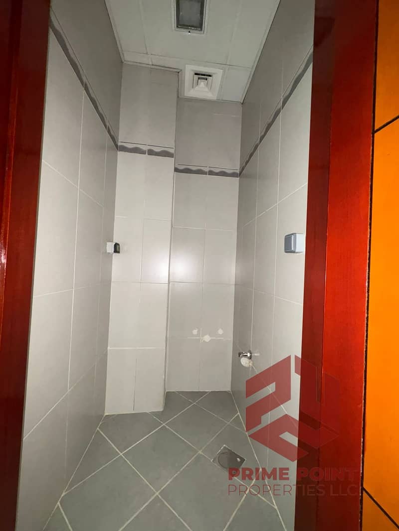 5 8b5146dd-28e9-48ba-acdd-75adde3706dc. jpg