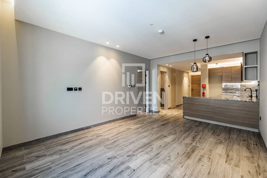Brand New | Modern Layout with Nice View Brand New | Modern Layout with Nice View