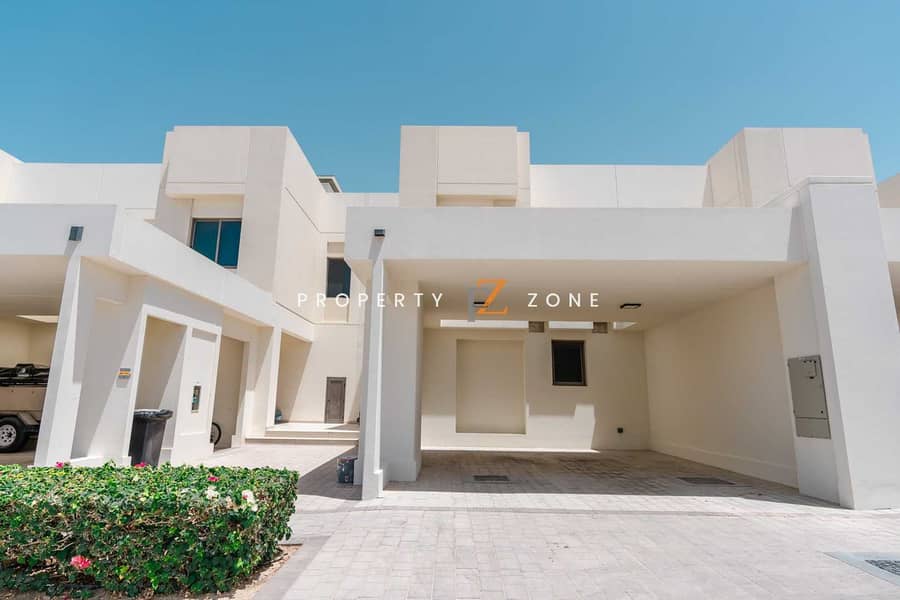 Single Row, Opposite Pool and Park, Available Now Single Row, Opposite Pool and Park, Available Now