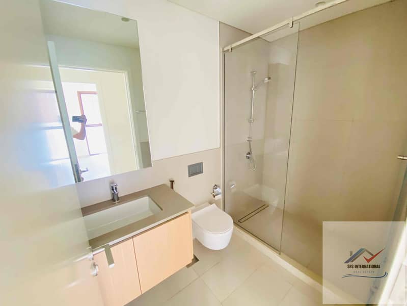 8 20e16916-e5c1-49d6-b773-2bd7e137906e. jpg