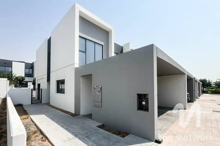 4 Bedroom Villa for Rent in Dubailand, Dubai - Open Plan | Prime Location | Vacant