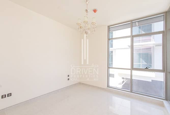 Elegant and Spacious 2 Beds Apt w/ Maids Elegant and Spacious 2 Beds Apt w/ Maids