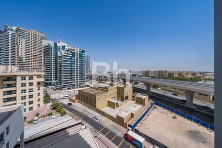 1 Bedroom Apartment for Sale in Dubai Marina, Dubai - Community View | Investment deal | Rented
