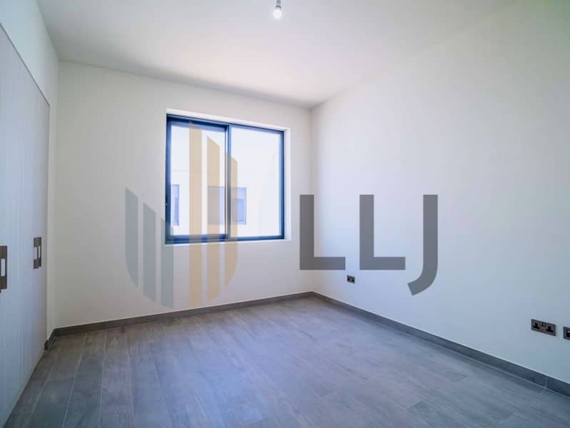 19 Noya_2BR & 3BR Townhouse-25. jpg