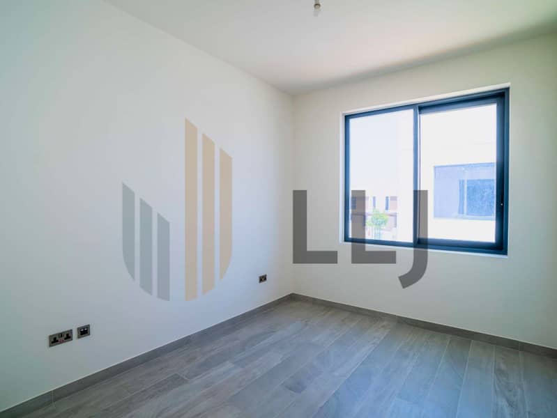 20 Noya_2BR & 3BR Townhouse-26. jpg