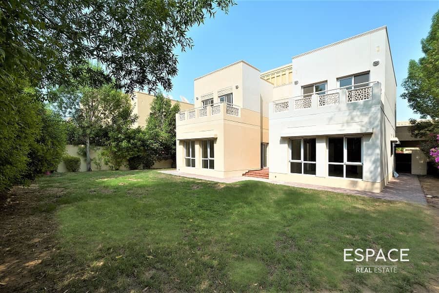 位于芳草青青,芳草青青2号 4 卧室的别墅 11250000 AED - 11934679 位于芳草青青,芳草青青2号 4 卧室的别墅 11250000 AED - 11934679