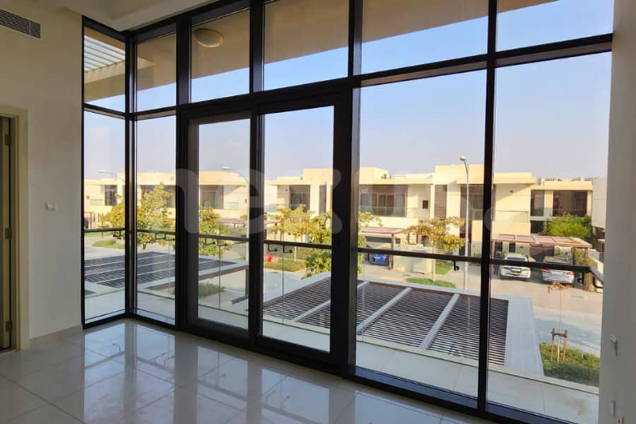 Spacious 3BR Villa |Unfurnished | Move-in Now