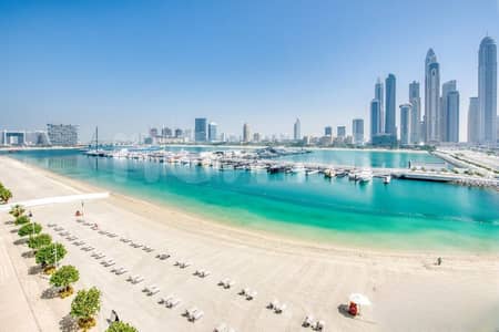 1 Bedroom Flat for Rent in Dubai Harbour, Dubai - Serene Private Beach | Fully Furnished | Vacant